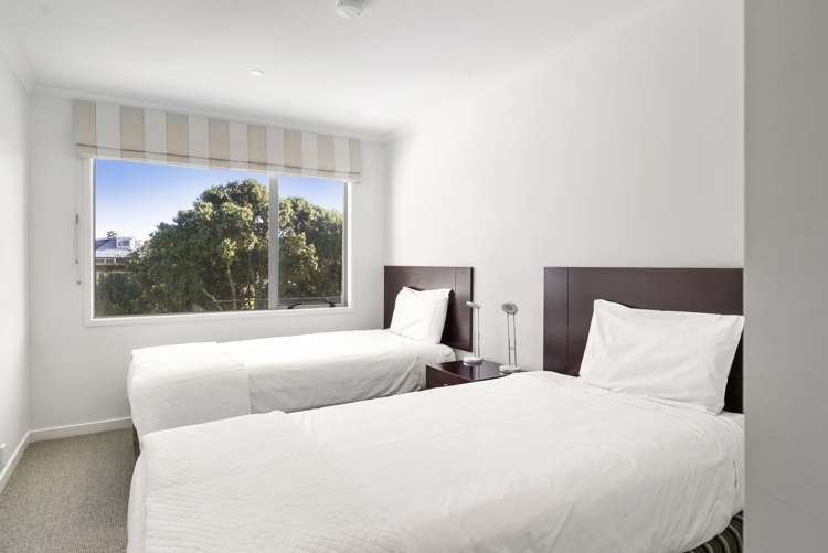 312/136 Marine Parade Mt Maunganui_12