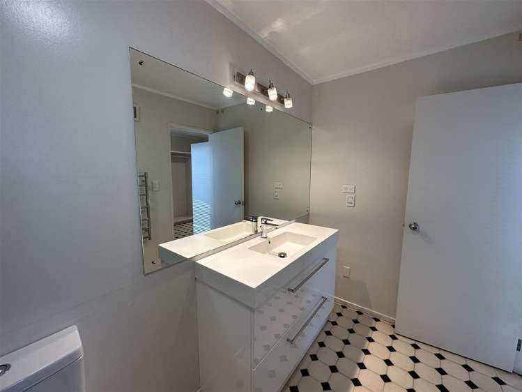 2/23 Bernleigh Terrace West Harbour_10