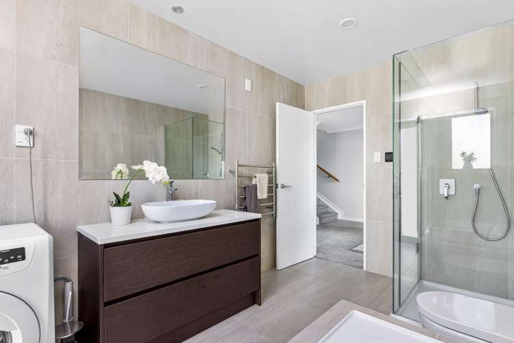 3 Bella Vista Drive Gulf Harbour_18