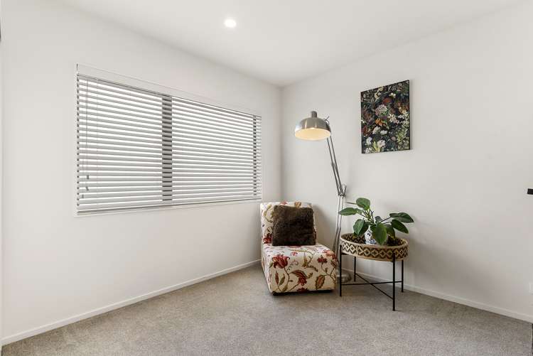 211 Jack Lachlan Drive Beachlands_24