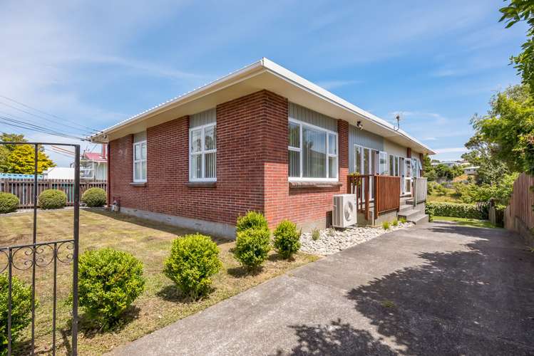 31a Oswald Crescent Paparangi_9