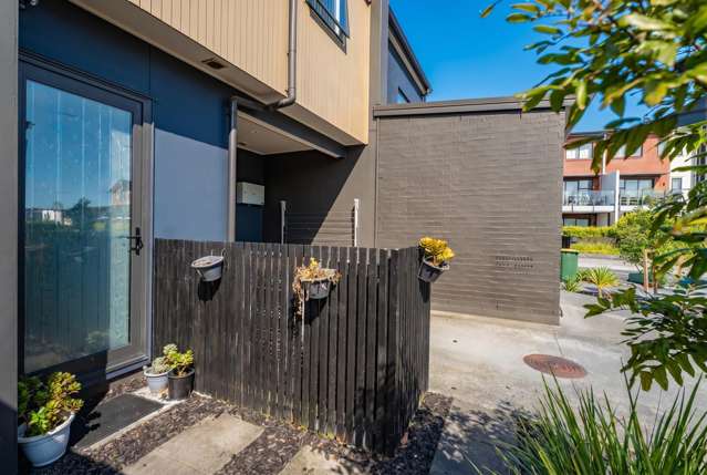 105 Squadron Drive Hobsonville_3