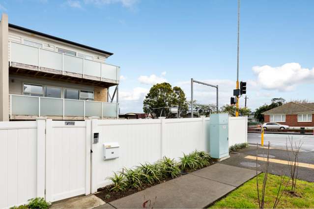 1a Bollard Avenue Mount Albert_1