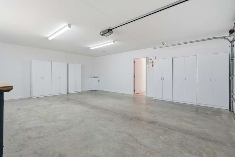 34 Eagles Way Cable Bay_25