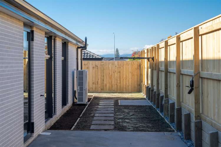 34 Greenway Crescent Richmond_28
