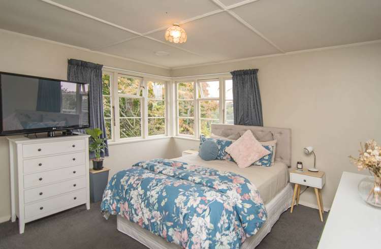 11 June Street Highfield_10