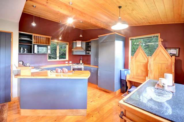 30 McIntosh Road 2492_1