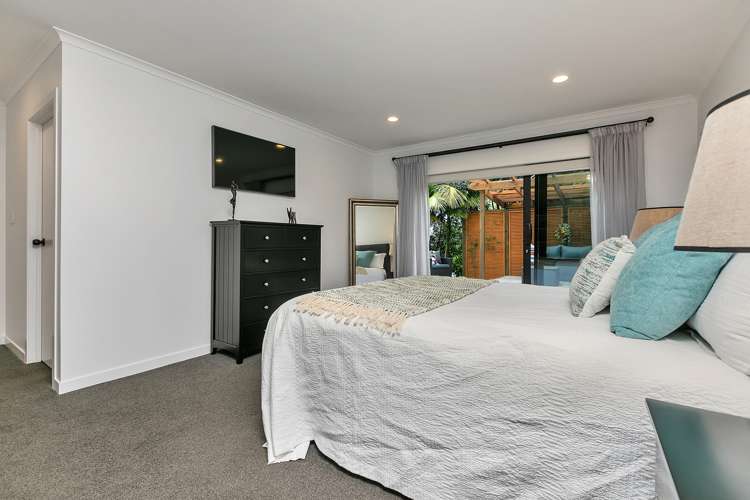 2/21 Rangitoto Terrace Milford_16