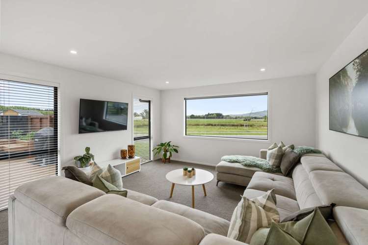 84 Oaks Drive Lincoln_5