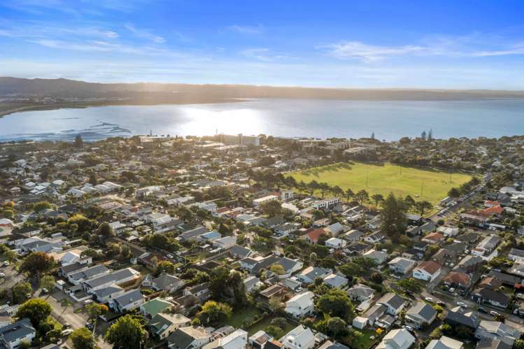 18b Formby Avenue Point Chevalier_24