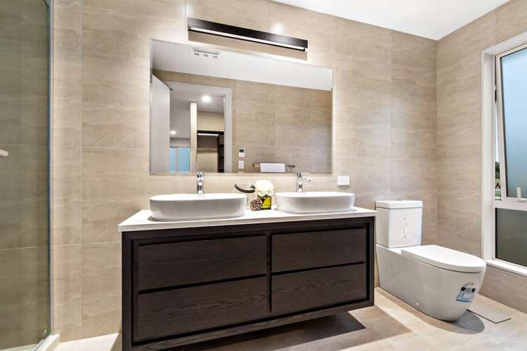 5 Alan John Place East Tamaki Heights_11