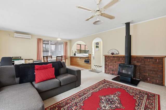 15 Mahanga Road Fairy Springs_2