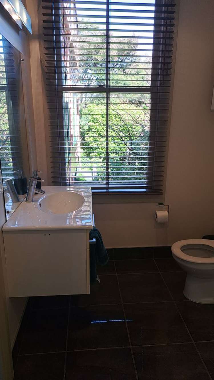 8 Dawson Street Berhampore_17