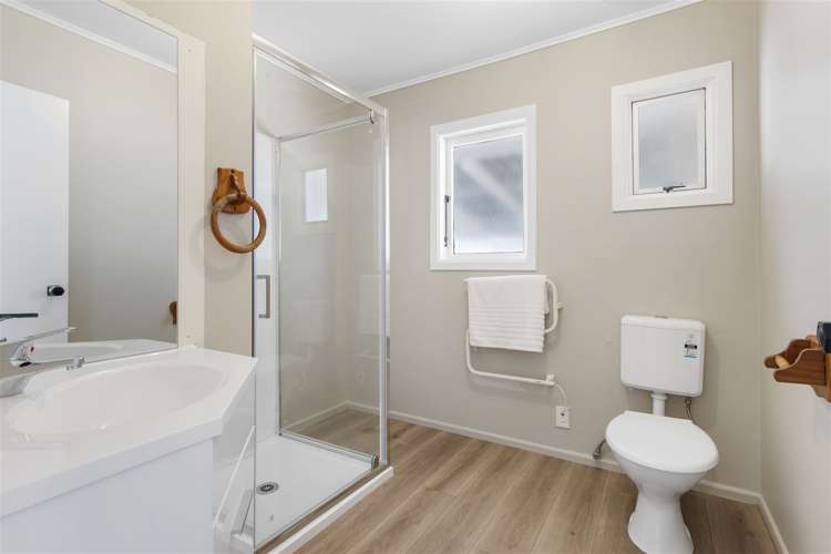 2/40 Amberley Avenue Te Atatu South_9