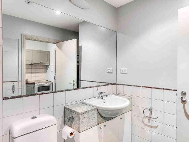 817/22 Nelson Street Auckland Central_7