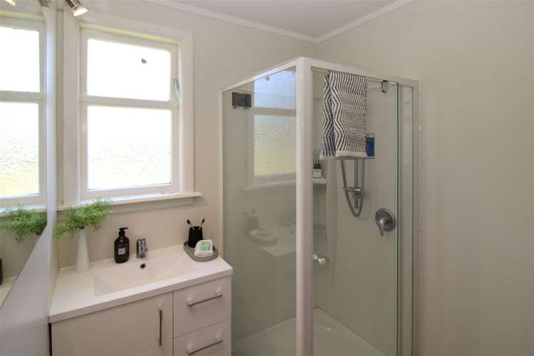 284 High Street South Carterton_15