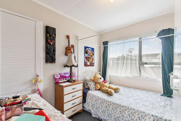 5b Pureora Place Clendon Park_9