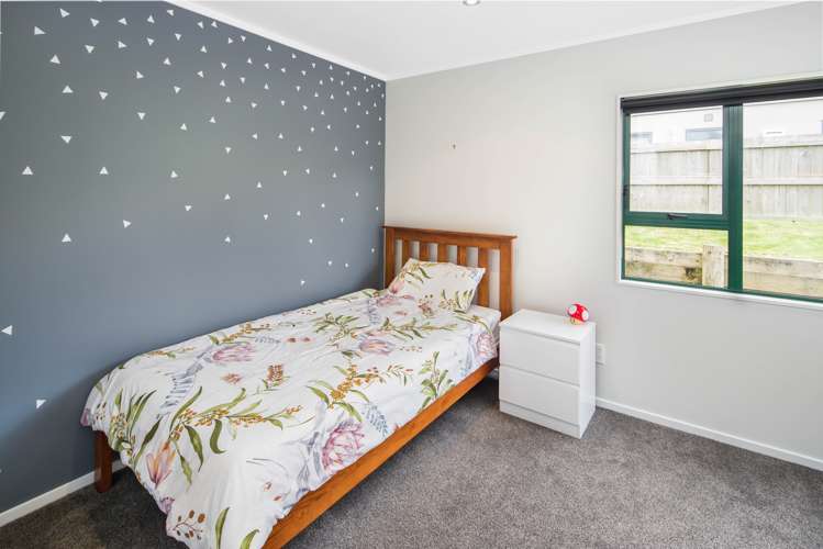 13 Hawtrey Terrace Johnsonville_11