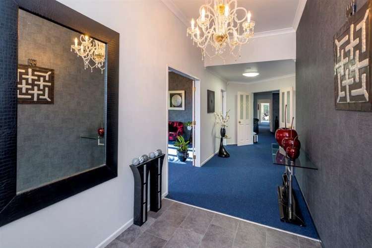 7 Lynch Grove Levin_15