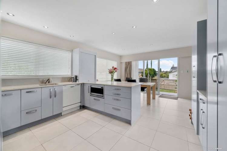 23 Knightsbridge Drive Forrest Hill_7