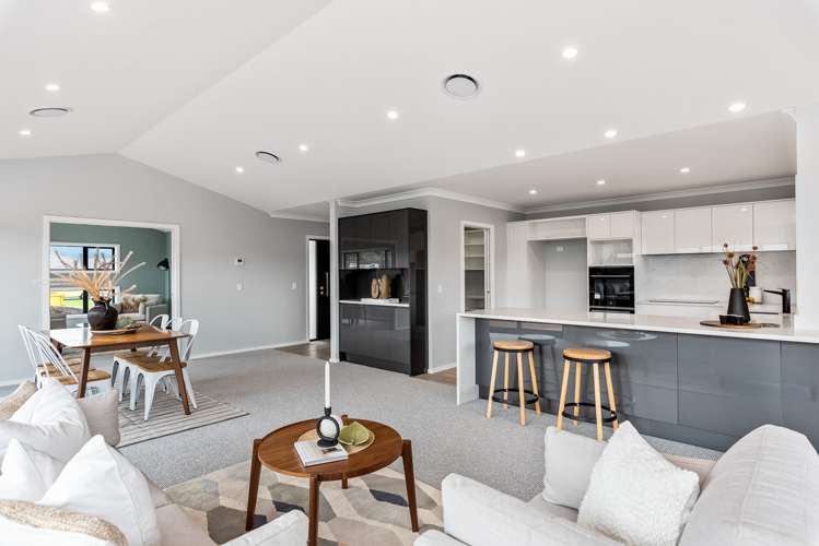 99 The Drive Paraparaumu Beach_2