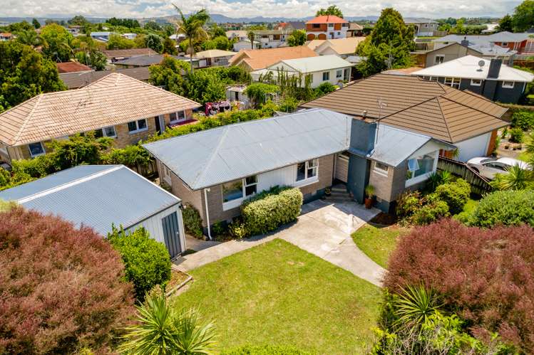 2 Sunset Crescent Maungatapu_19