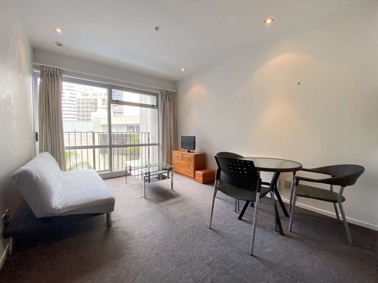 2A/16 Gore St Auckland Central_6