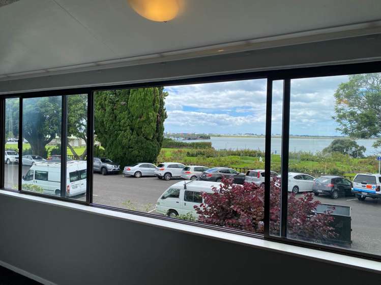 6/18 Cliff Road Tauranga Central_1