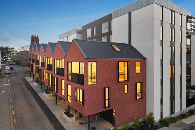 6/3 Madeira Lane Grafton_3