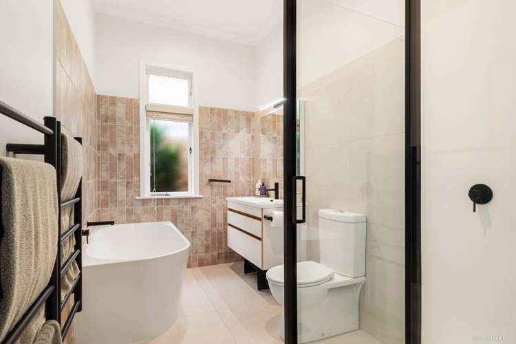 703b New North Road Mount Albert_9