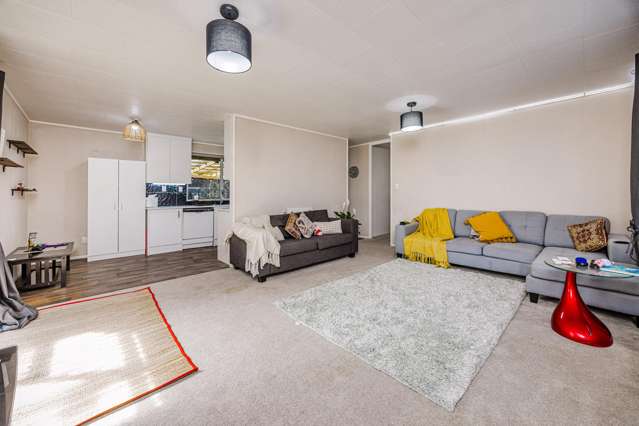 8B Waipouri Road Mangere_4