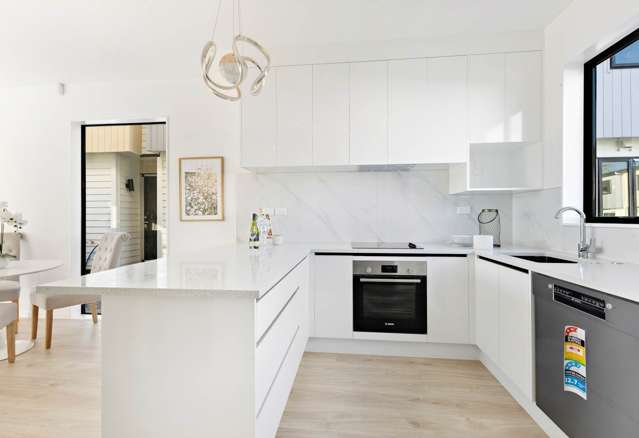 6/101 Botany Road Botany Downs_3