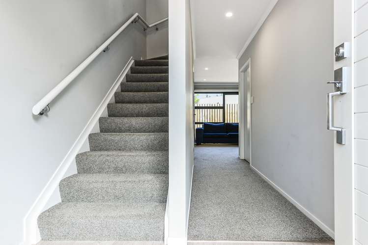 6/3 Charlemont Street Whitiora_5
