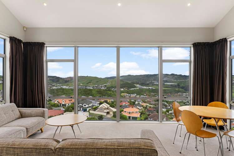 65 Erlestoke Crescent Churton Park_12