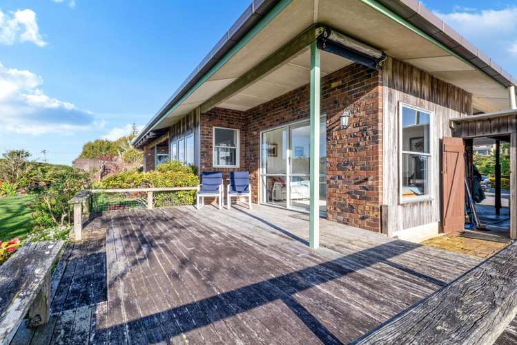 130 Point View Drive East Tamaki Heights_15