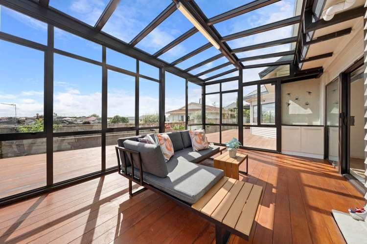 216 Whitford Road Shamrock Park_7