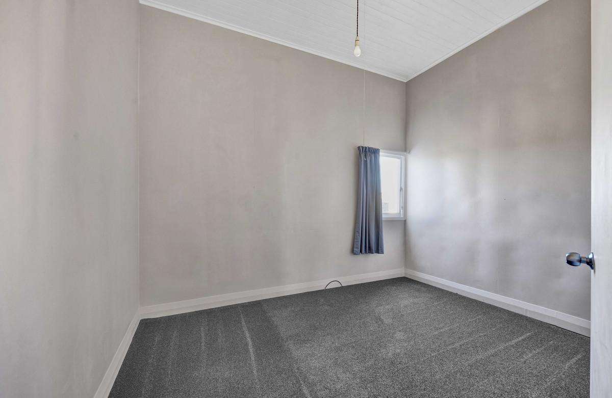 76 Disraeli Street_3