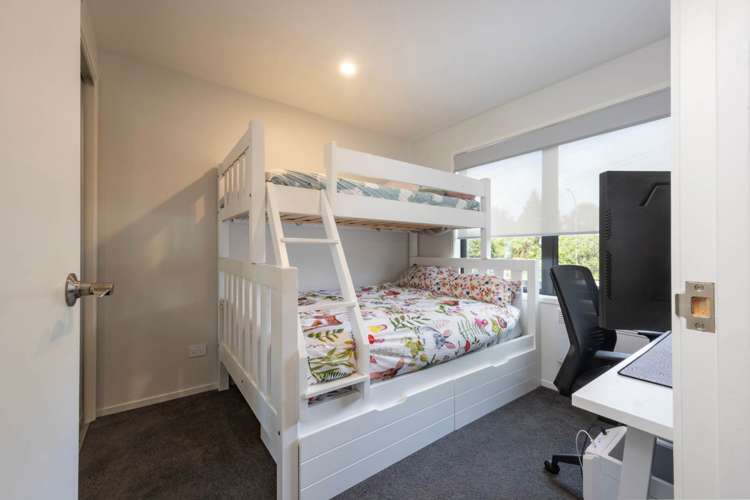 191e Golf Road Titirangi_11