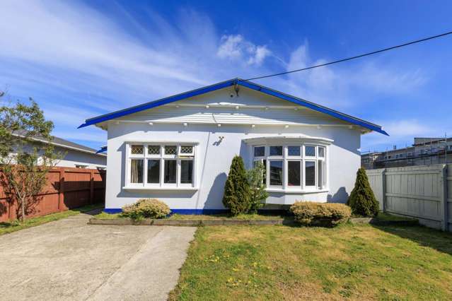 Afford Family Home in Prime Petone Location!