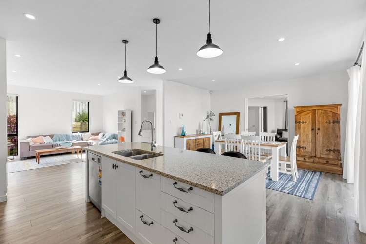 7 Tawa Place Orewa_12