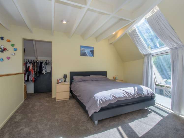 9b Arawata Terrace Fernhill/Sunshine Bay_12