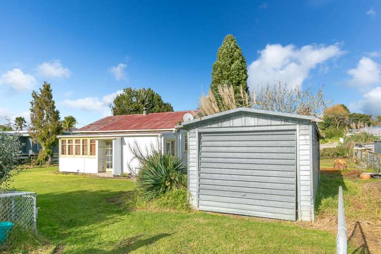 1215 Pouewe Street Kawhia_1