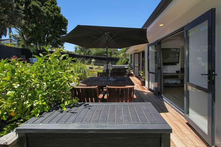 17 Donald Street Stanmore Bay_4