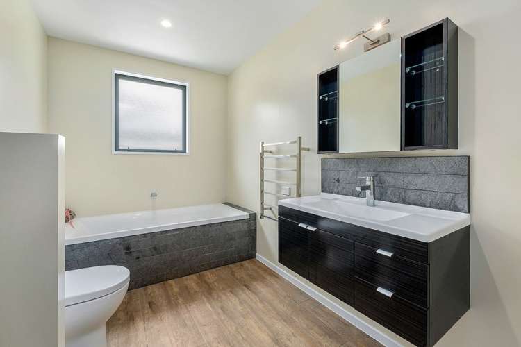 15 Myles Way Lower Shotover_16