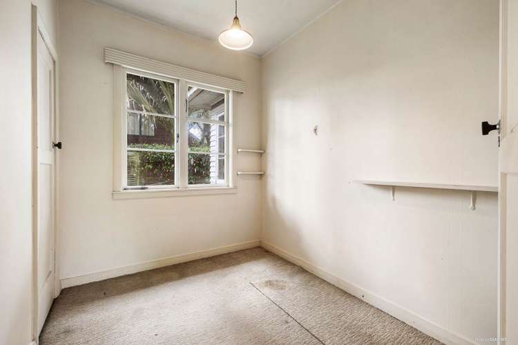 1/8 Hillsborough Road Hillsborough_7