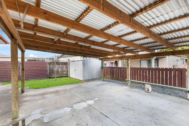 8 Rollerson Street Papakura_11
