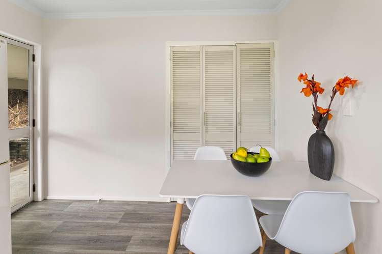 16 Hillside Lane The Brook_13