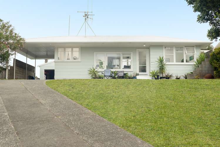 686 Papamoa Beach Road Papamoa_1