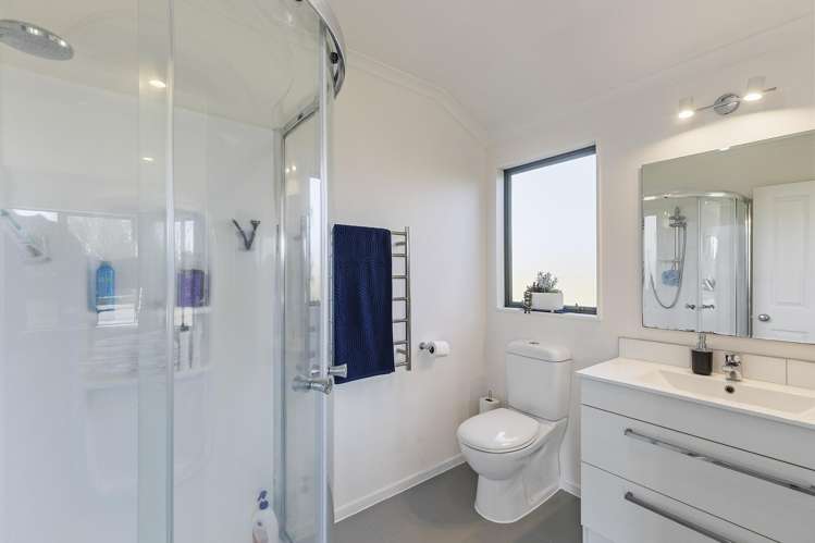 76a Smart Road Glen Avon_22