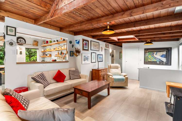 112 Woodlands Park Road Titirangi_9